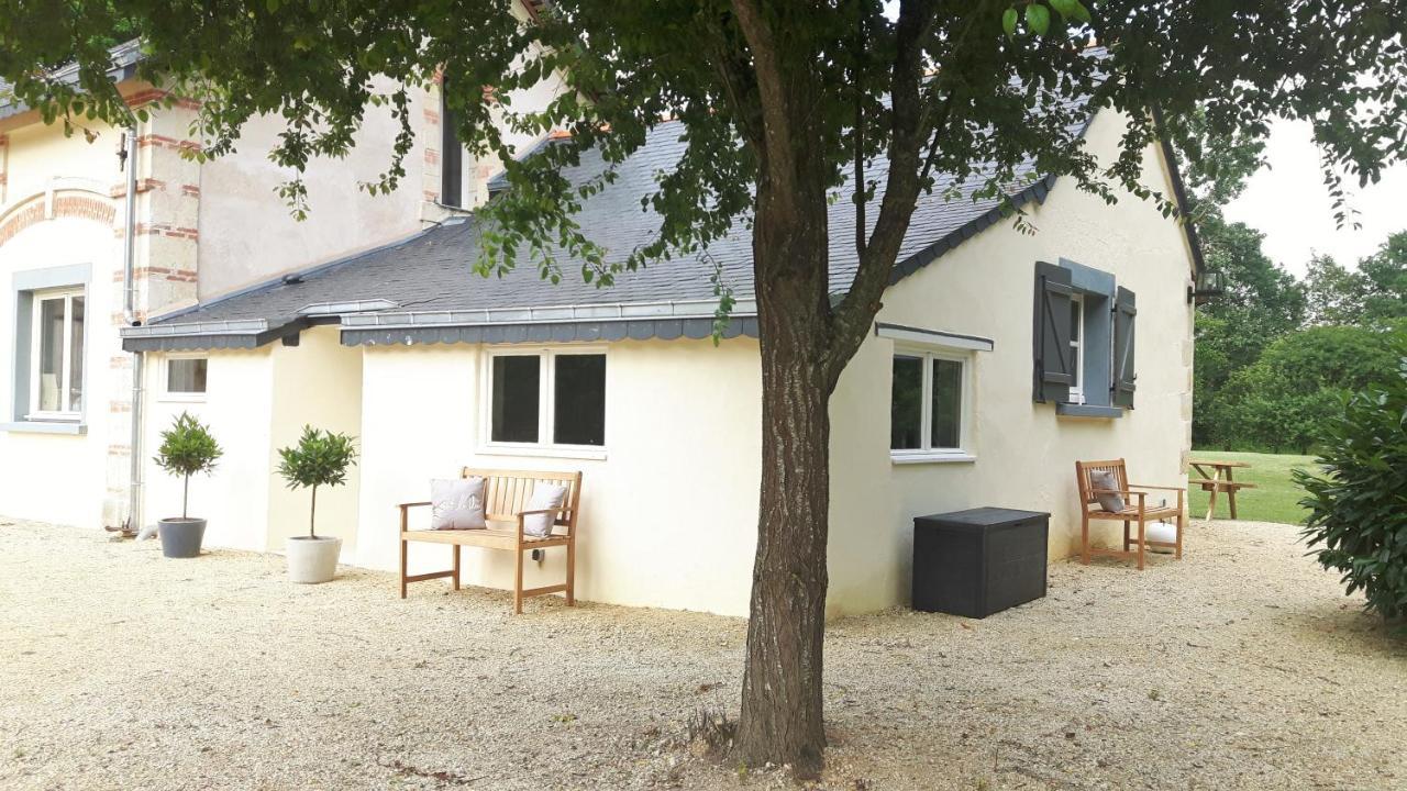 Chateau La Mothaye - Self Catering Apartments With Pool In The Loire Valley Les Bois-d'Anjou Room photo
