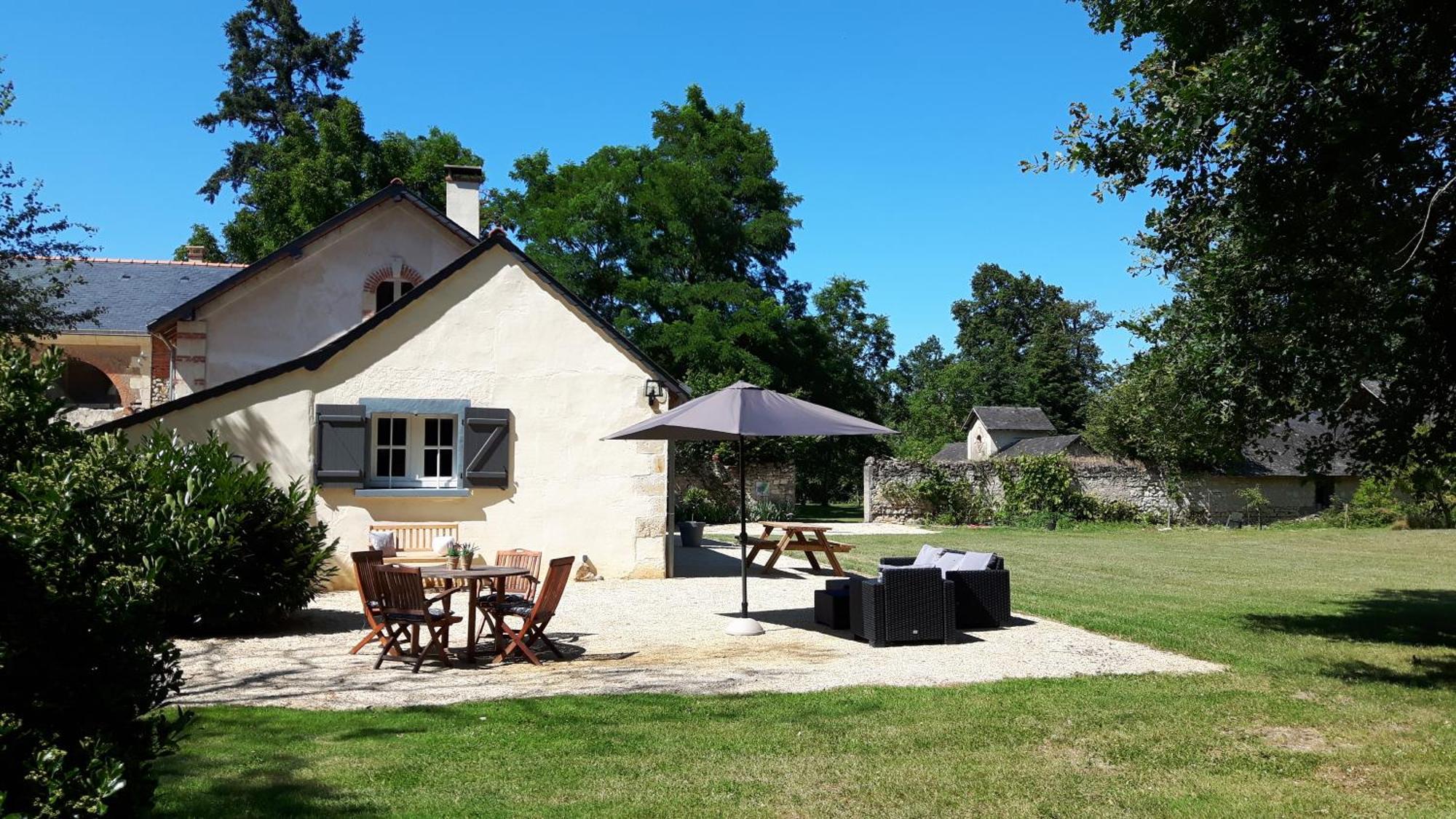 Chateau La Mothaye - Self Catering Apartments With Pool In The Loire Valley Les Bois-d'Anjou Room photo